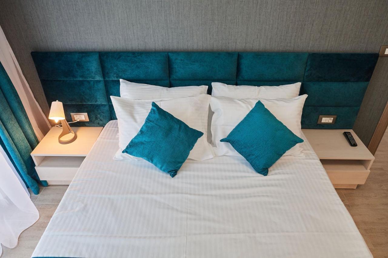 Sea Love Apt Spa N Pools Beach Resort Năvodari Zewnętrze zdjęcie