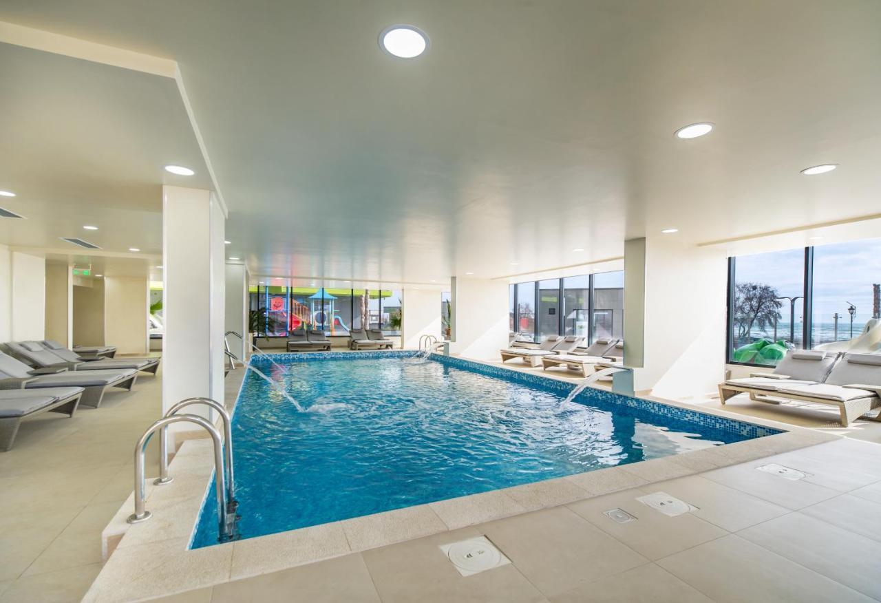 Sea Love Apt Spa N Pools Beach Resort Năvodari Zewnętrze zdjęcie